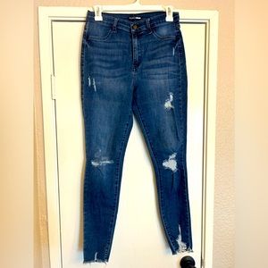 Fashion nova distressed skinny jeans